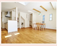 “女性目線”のアイデアと家族でつくるあったか空間