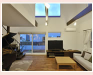 ピアノの音色でゆったりと過ごす家